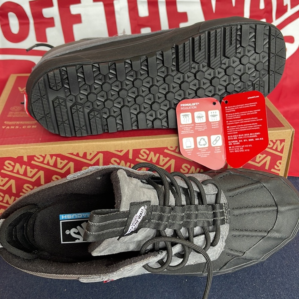 Vans Men’s Sk8-Hi Del Pat
Pewter/Black
VN0A5JMNPBQ
 boots - Picture 4 of 16